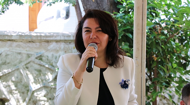Basın çalışanlarının, zorlu görevlerini zor şartlar altında yerine getirdiklerini biliyor, gözlemliyoruz.
