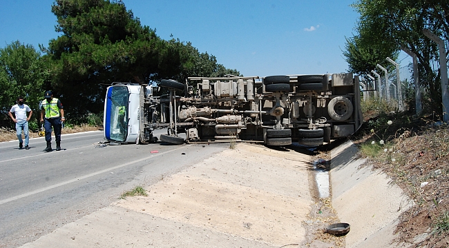 Bayramiç'te süt tankeri devrildi: 1 yaralı