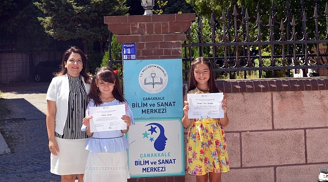 Çanakkaleli öğrenciler "Ay'da Yaşam" temalı uluslararası yarışmada ödül aldı