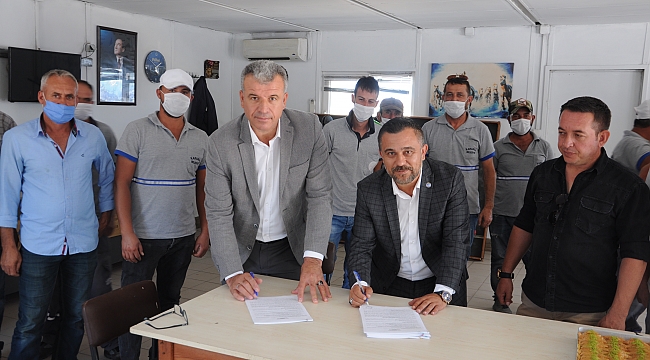 KARABİGA BELEDİYESİNDE TOPLU SÖZLEŞME SEVİNCİ