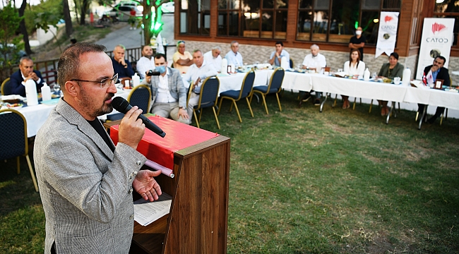 AK Parti'li Turan: "Türkiye, Doğu Akdeniz'de uluslararası hukuka uygun hareket ediyor"
