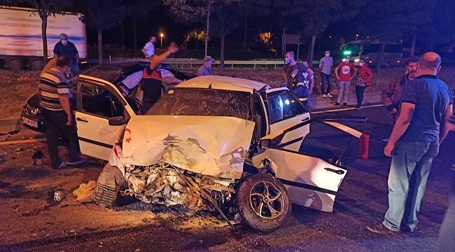 Bilecik'te iki otomobil çarpıştı: 1 ölü, 3 yaralı