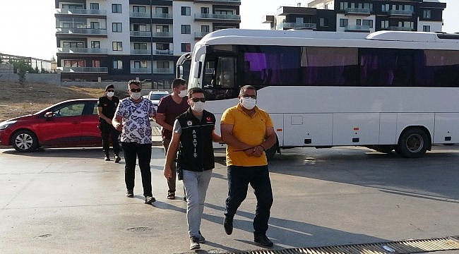 Çanakkale'de evlenmek isteyen erkekleri dolandıran çete çökertildi