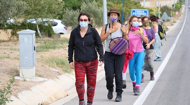 Çanakkale'de kadınlar, Troya Kültür Rotas'ındaki 7 günlük yürüyüşüne başladı