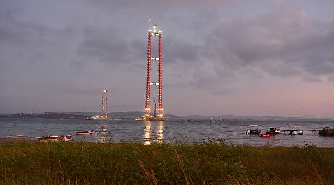 "Simgelerin köprüsü"nde geçici çalışma halatı montajı başladı