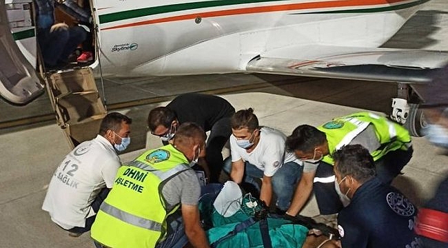 Uçak ambulans 18 yaşındaki genç için havalandı
