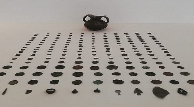 Balıkesir'de tarihi eser kaçakçılığı operasyonunda 183 sikke ele geçirildi