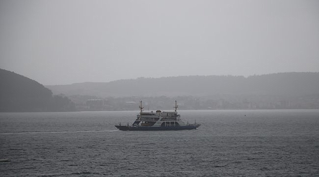 Çanakkale Boğazı tek yönlü transit gemi geçişlerine kapatıldı
