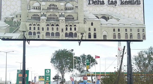 Edirne şehir girişlerindeki tanıtıcı tabelalar ilgi görüyor