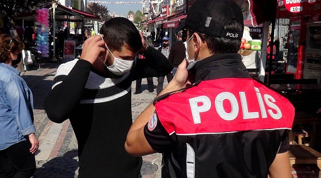 Edirne'de turistlerin yoğun olduğu caddelerde maske denetimi