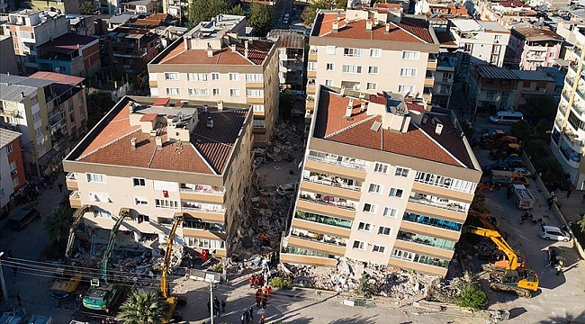 İzmir'deki depremde can kaybı 25'e, yaralı sayısı 831'e yükseldi
