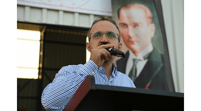 AK Parti Grup Başkanvekili ve Çanakkale Milletvekili Bülent Turan, 10 Kasım Mustafa Kemal Atatürk’ün vefatının 82. yıl dönümüne ilişkin bir mesaj yayınladı.