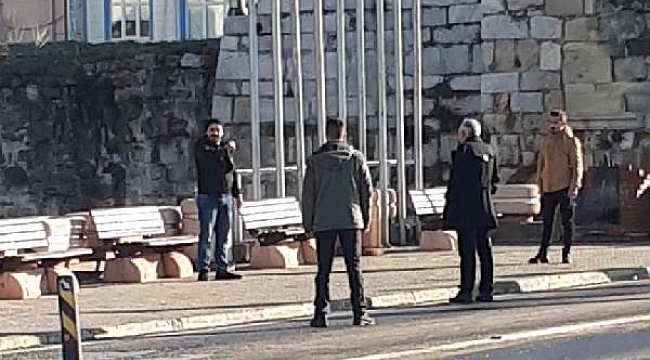 Tabancayla kalbine ateş eden genç ağır yaralandı