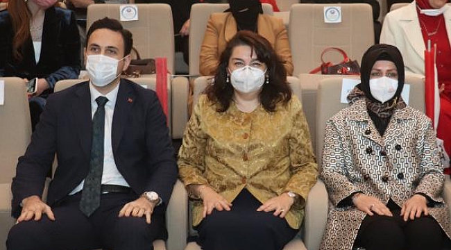 AK Parti Çanakkale İl Kadın Kolları 6'ncı Olağan kongresi yapıldı