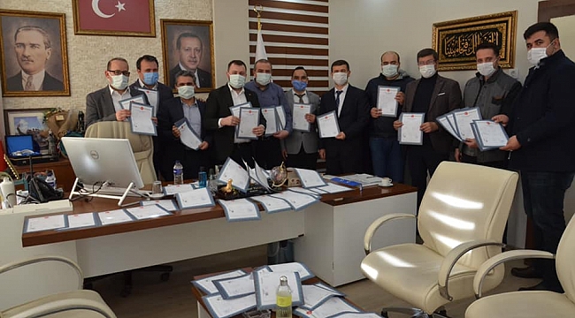 Başkan Yüksel sözünü tuttu: Tapular vatandaşlara teslim edildi