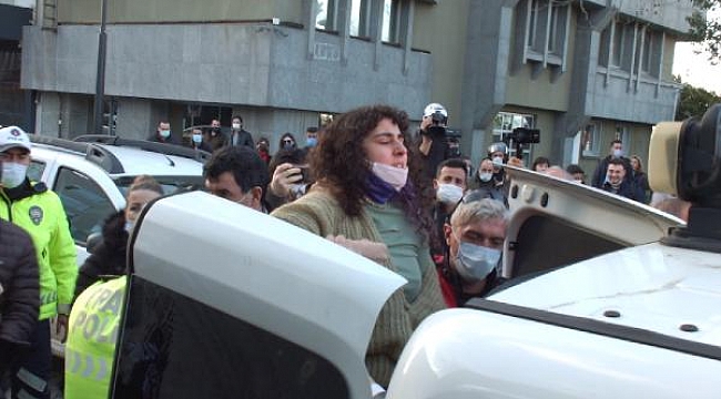 Çanakkale'de, Boğaziçi Üniversitesi'ndeki olaylara ilişkin gösteri yapan 9 kişi gözaltına alındı