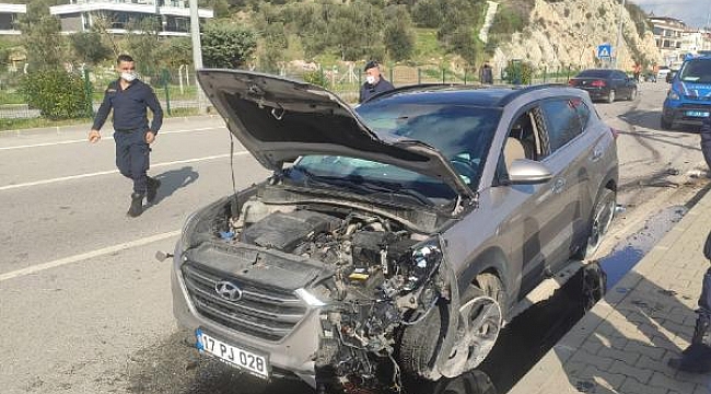 Çanakkale'de taksiyle cip çarpıştı: 6 yaralı