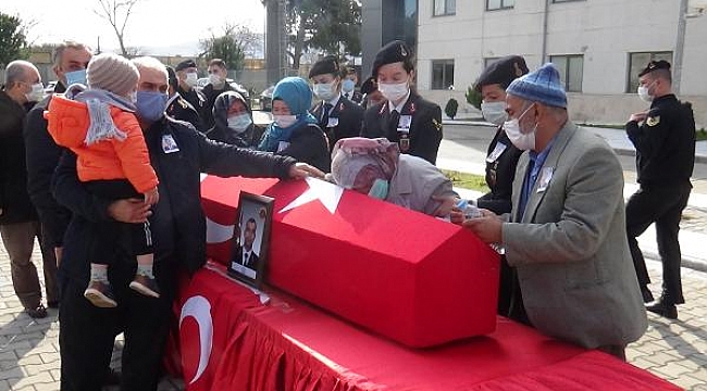 Tekne faciasında hayatını kaybeden İlçe Jandarma Komutanı Bulut, düzenlenen törenle uğurlandı