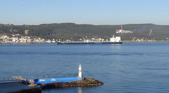 Çanakkale Boğazı, dev konteyner gemileri için 8 saat tek yönlü trafiğe kapatıldı