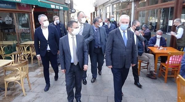 Koronavirüs denetimi yapan Vali Aktaş'tan, 'masaların arasını açın' uyarısı 