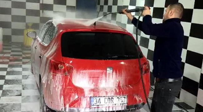 Tekirdağ' a çamur yağdı, vatandaşlar oto yıkamacılara akın etti