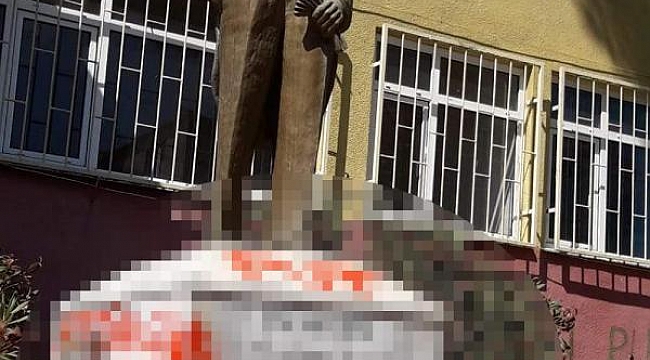 Tekirdağ'da Atatürk heykeline çirkin saldırı
