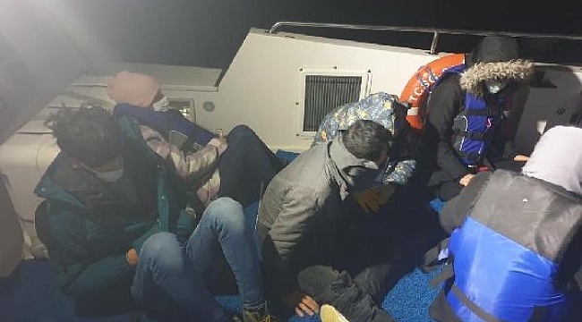 Yunanistan'ın ölüme terk ettiği 7 kaçak göçmen kurtarıldı