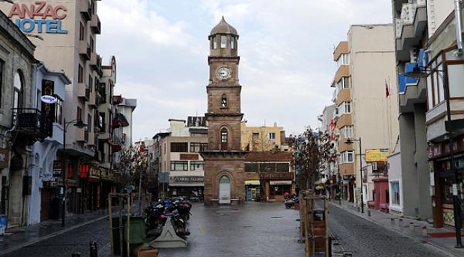 Çanakkale'de, 3 hafta sonra sokaklar boş kaldı
