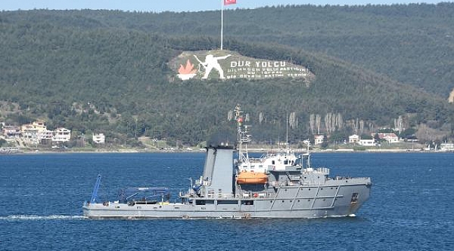 Romanya savaş gemisi Çanakkale Boğazı'ndan geçti