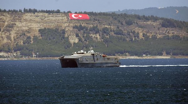 ABD hızlı transfer gemisi, Çanakkale Boğazı'ndan geçti