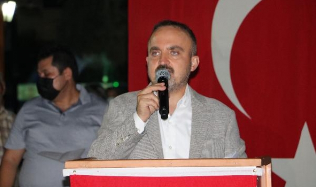 AK Parti'li Turan: Fondaş muhaliflik Türkiye dışına hizmettir