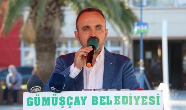 AK Parti'li Turan: 'Göçmene 10 katına su satacağım' diyecek kadar aciz olan bir millet olmadık, olmayacağız