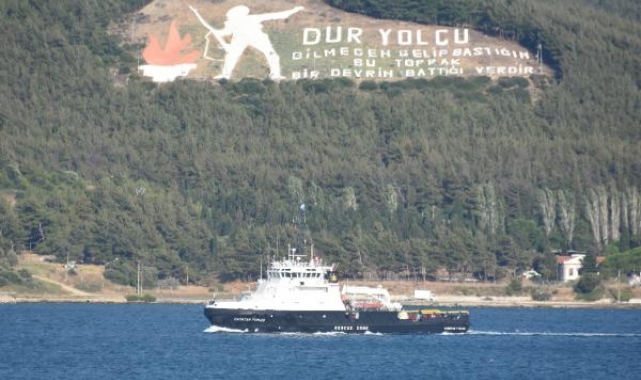 Rus askeri römorkörü Çanakkale Boğazı'ndan geçti