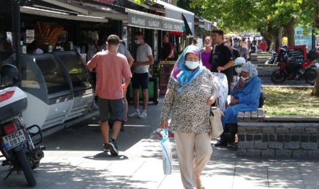 Vaka sayısı artan Çanakkale'de valilikten 'sosyal mesafe' ve 'maske' uyarısı
