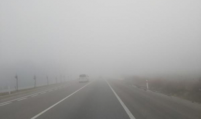 Çanakkale Boğazı'nda deniz ulaşımına sis engeli