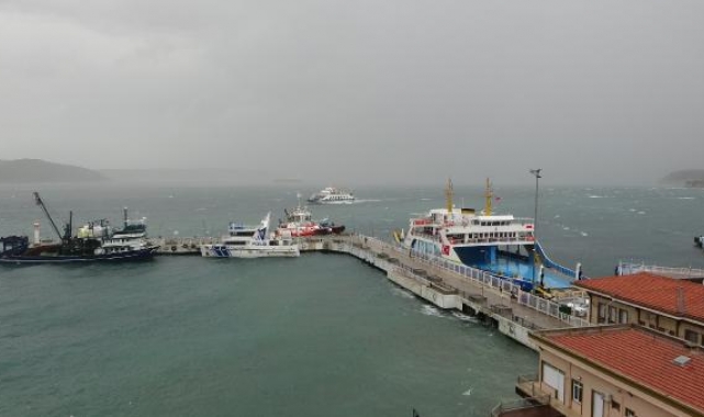 Bozcaada ve Gökçeada seferlerine 'fırtına' engeli
