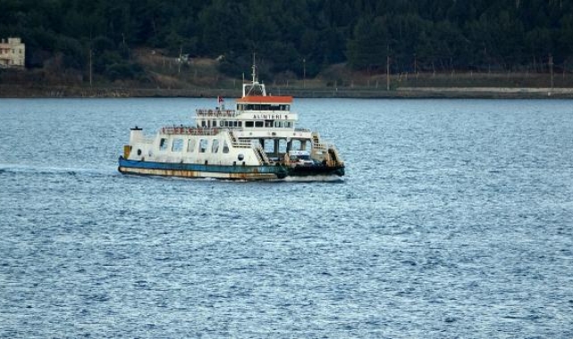 Bozcaada ve Gökçeada'ya feribot seferleri iptal 