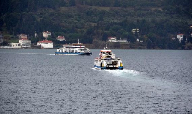 Gökçeada ve Bozcaada'ya bazı feribot seferleri iptal edildi