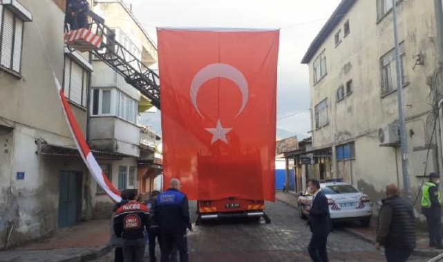 Şehit uzman çavuşun acısı iki ile birden düştü