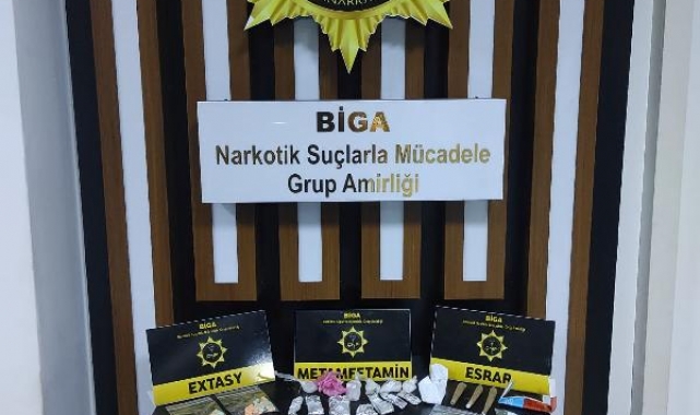 Araçta uyuşturucuyla yakalanan 3 şüpheliden 2'si tutuklandı