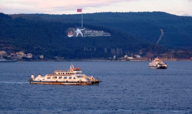 Bozcaada'ya tüm feribot seferleri iptal edildi