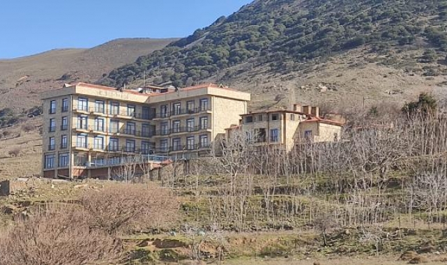 Gökçeada sit alanındaki Masi Otel'e yeniden yıkım yolu göründü