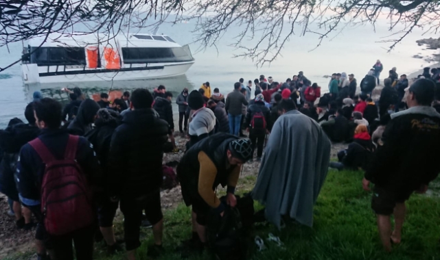 Çanakkale'de 123 düzensiz göçmen filikaya binmek üzereyken yakalandı