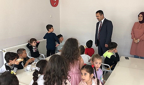 VALİ İLHAMİ AKTAŞ'TAN OKUL ZİYARETLERİ