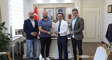 TÜGVA BAŞKAN YARDIMCISI MAHMUT TALHA SAĞLIKLI' DAN VALİ AKTAŞ'A ZİYARET