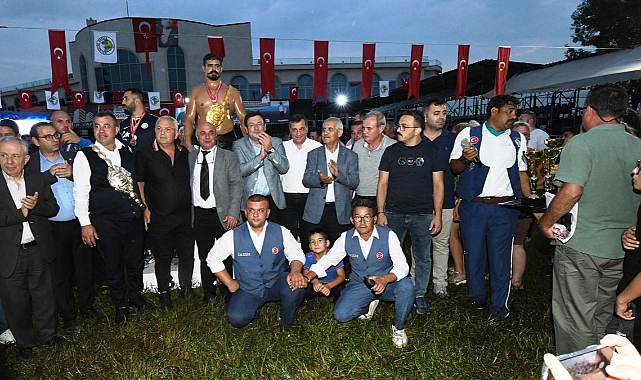 288. Geleneksel Çardak Yağlı Güreşleri'nde başpehlivan Cengizhan Şimşek oldu
