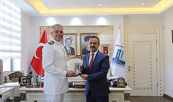 MSÜ DENİZ HARP OKULU KOMUTANLARINDAN VALİ AKTAŞ'A ZİYARET