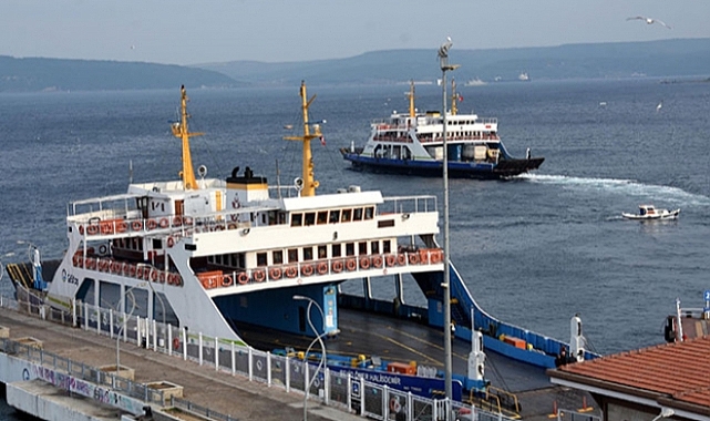Bozcaada ve Gökçeada'ya tüm feribot seferleri iptal edildi