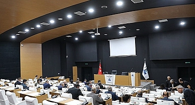 VALİ AKTAŞ, MERKEZ İLÇE MAHALLE VE KÖY MUHTARLARI İLE BİR ARAYA GELDİ