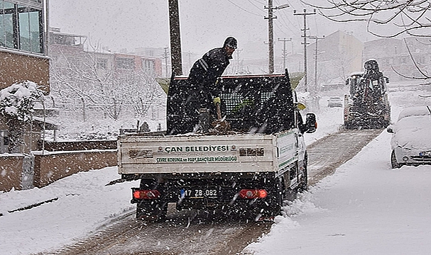 ÇAN KARLAR ALTINDA EKİPLER SAHADA